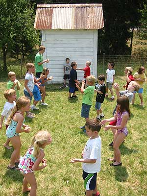 Water Balloon Toss